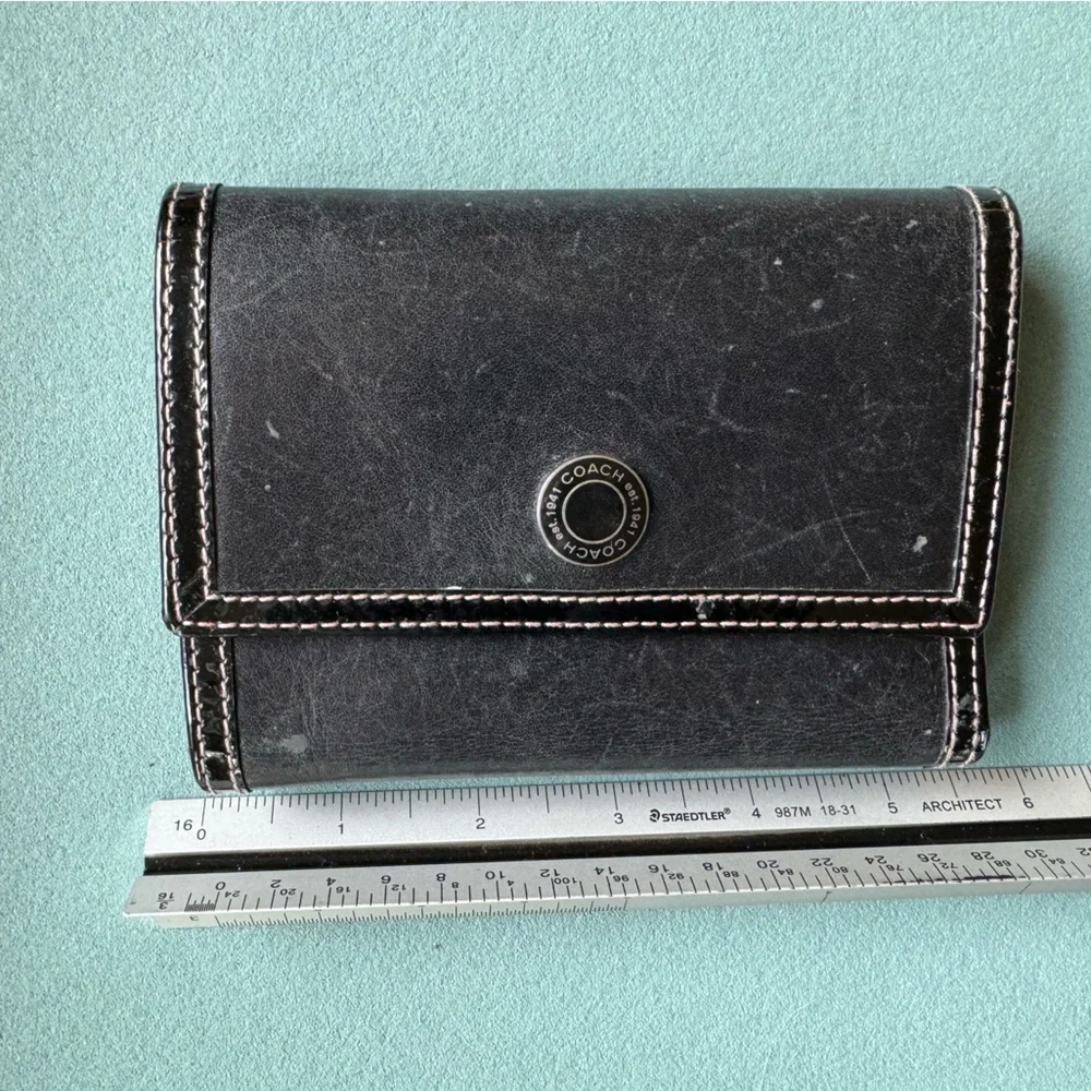 Women’s Wallets Lot of 5 - Coach, Mywalit, Latico, FashionExpress, Dog Wallet - Picture 8 of 16